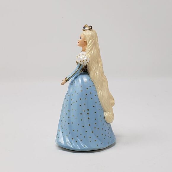 1999 Hallmark Barbie Cinderella Spring #3 Easter Handcrafted Keepsake Ornament - Picture 4 of 6